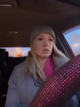 StasyWood online show from February 28, 2026, 12:55 am