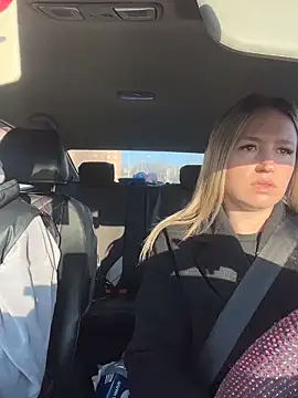 StasyWood online show from April 14, 2026, 1:11 am