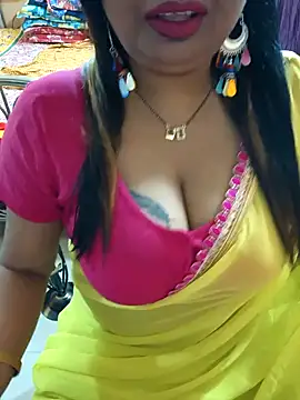 Snapshot of YR-SHIVANI chatting on February 5, 2025, 4:37 am YR-SHIVANI online show from February 5, 2025, 4:37 am