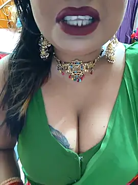 Snapshot of YR-SHIVANI chatting on September 18, 2025, 4:47 am YR-SHIVANI online show from September 18, 2025, 4:47 am