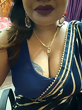 Snapshot of YR-SHIVANI chatting on October 5, 2025, 4:11 am YR-SHIVANI online show from October 5, 2025, 4:11 am