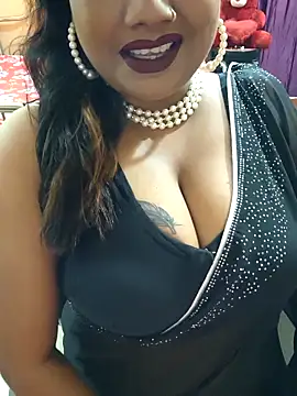 Snapshot of YR-SHIVANI chatting on October 13, 2025, 5:07 am YR-SHIVANI online show from October 13, 2025, 5:07 am