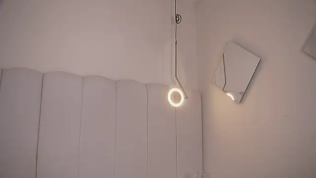 Abby-me online show from October 21, 2025, 12:39 pm