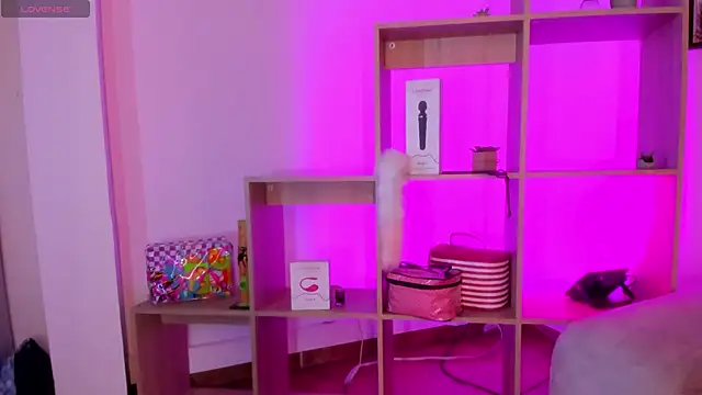 Tiarha online show from January 14, 2025, 8:20 am