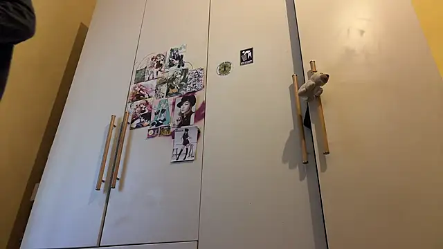 Monicbabe online show from September 29, 2025, 12:21 pm