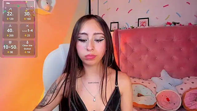  cloe martinez online show from December 5, 2024, 10:12 pm