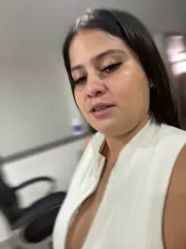 Natalia Cleark09 online show from February 21, 2025, 7:43 pm