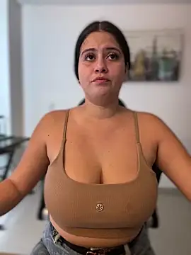 Natalia Cleark09 online show from March 9, 2025, 5:49 pm