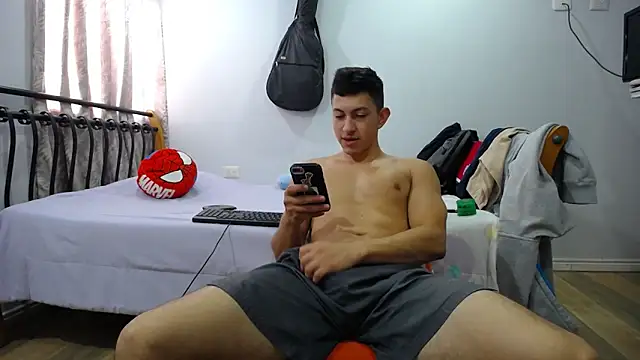 Iam yourbabyprincess XD online show from January 20, 2025, 8:07 pm