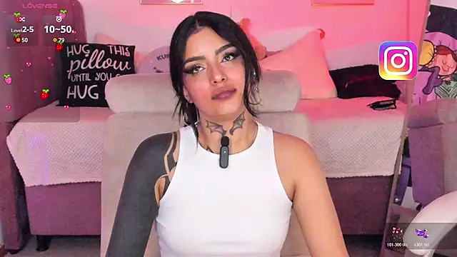 Hinataw33d01 online show from November 26, 2025, 1:39 am