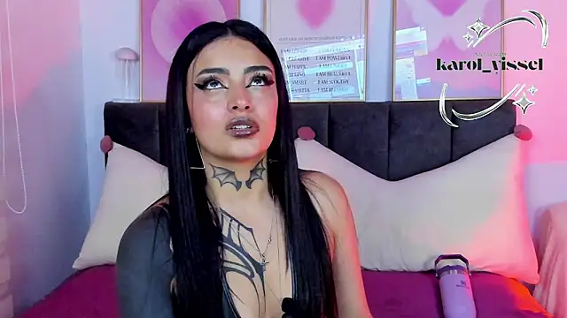 Hinataw33d01 online show from April 19, 2026, 1:05 am