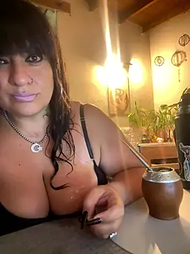 Sensualmente333 online show from January 12, 2026, 12:43 pm