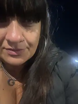 Sensualmente333 online show from April 24, 2026, 2:14 am