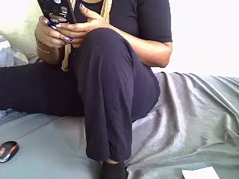 Crystal  Gee online show from March 12, 2025, 7:13 am