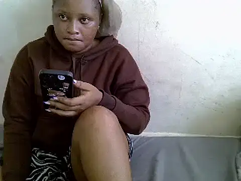 Crystal  Gee online show from March 20, 2025, 6:19 am