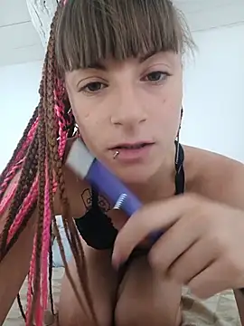 Snapshot of Cristina02 chatting on July 25, 2026, 10:46 am Cristina02 online show from July 25, 2026, 10:46 am