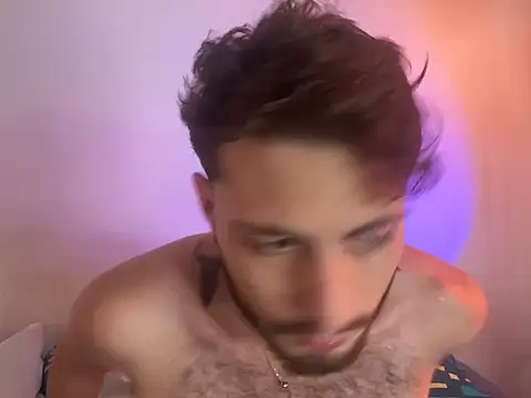 axel giracr online show from December 23, 2024, 8:14 pm