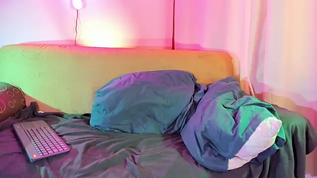 axel giracr online show from November 21, 2025, 9:46 pm