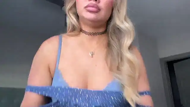 ElenaErickson online show from January 13, 2025, 11:06 pm