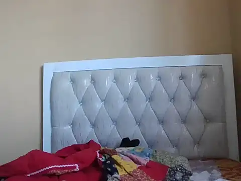 just nala online show from December 14, 2025, 9:03 am