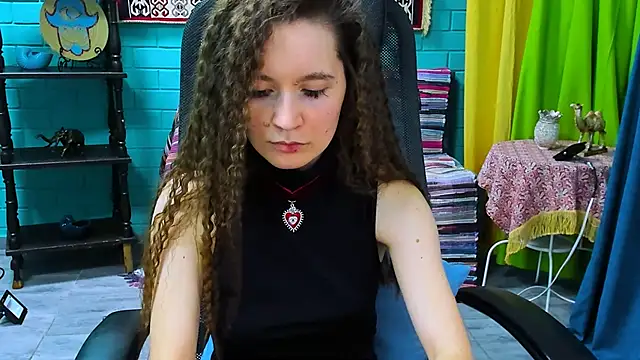 Miss Barbara  online show from March 10, 2025, 4:03 pm