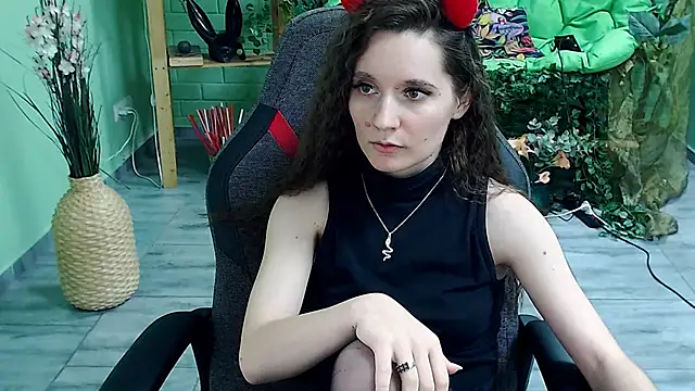 Miss Barbara  online show from March 15, 2025, 12:15 am