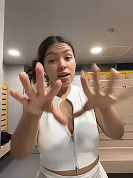 Nathcurly  online show from December 4, 2024, 3:15 am