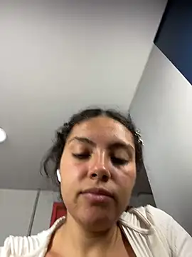 Nathcurly  online show from December 18, 2024, 5:37 am