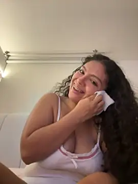 Nathcurly  online show from November 6, 2025, 4:02 am