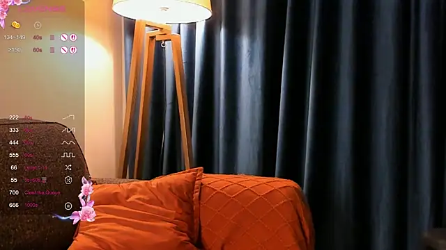 SarahCarrter online show from February 18, 2025, 6:47 pm