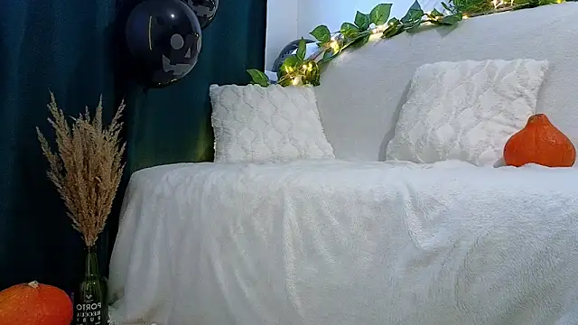 kristina amurova online show from November 1, 2025, 12:51 pm