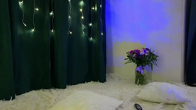 kristina amurova online show from November 23, 2025, 9:47 pm