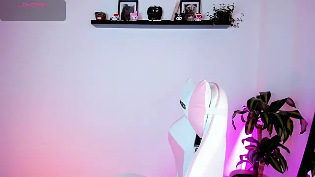 kali ka  online show from September 26, 2025, 6:12 pm