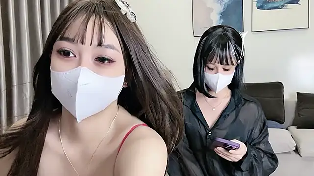 Mono-Stewardesss online show from October 3, 2025, 2:14 pm