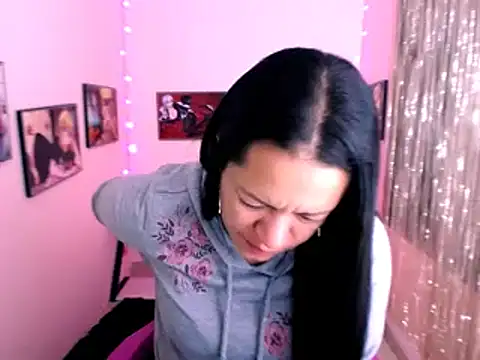 Cristal w online show from January 15, 2025, 4:43 pm