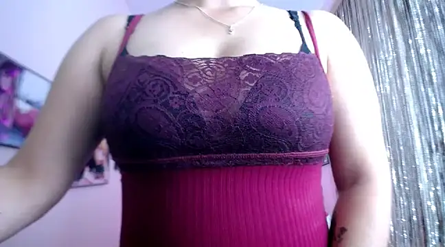 Cristal w online show from February 20, 2025, 6:46 pm