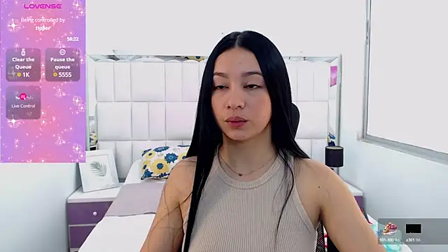 Lila Pinky online show from March 1, 2025, 5:05 pm