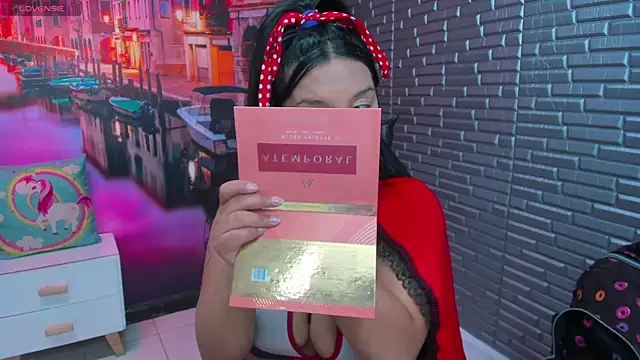 Small naughty  online show from October 31, 2025, 1:45 pm