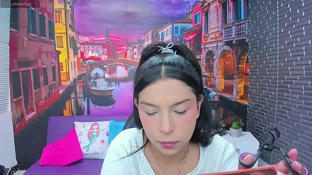 Snapshot of Small_naughty_ chatting on January 14, 2026, 2:01 pm Small naughty online show from January 14, 2026, 2:01 pm