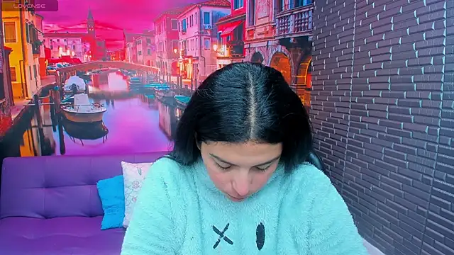 Snapshot of Small_naughty_ chatting on February 3, 2026, 1:38 pm Small naughty online show from February 3, 2026, 1:38 pm