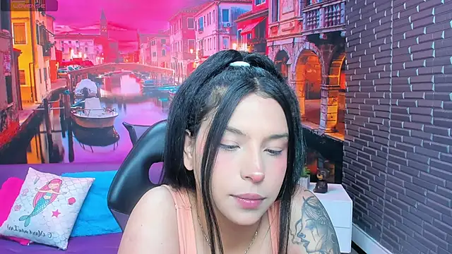 Snapshot of Small_naughty_ chatting on February 9, 2026, 2:10 pm Small naughty online show from February 9, 2026, 2:10 pm