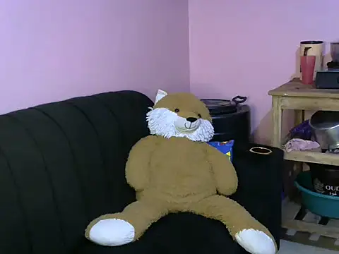 slender-qwene online show from November 20, 2025, 8:19 pm