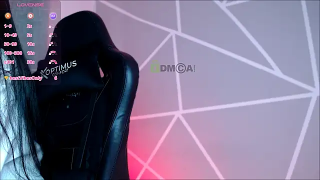 lilylouisee online show from December 3, 2024, 5:23 pm