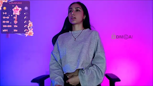 lilylouisee online show from February 28, 2025, 8:28 pm