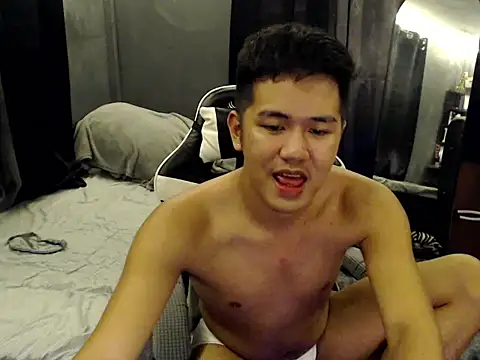 xgregor07 online show from October 15, 2025, 2:39 pm