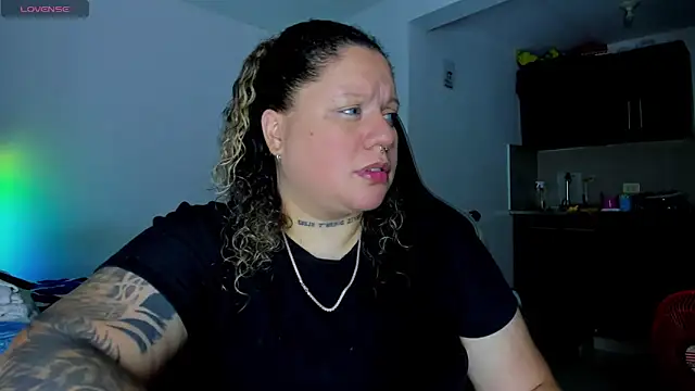 mariana maze online show from February 3, 2025, 7:51 am