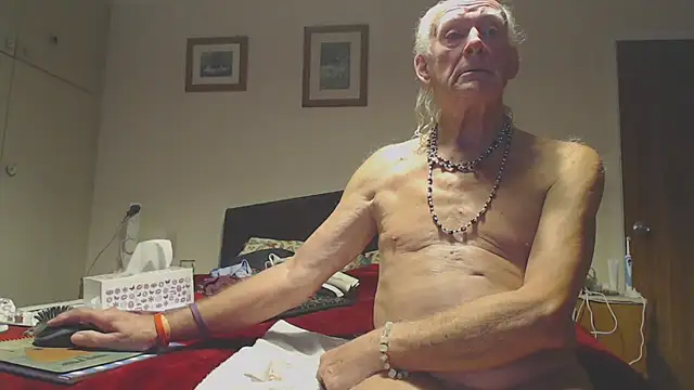 WaverlyKernow online show from November 4, 2025, 3:11 pm