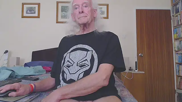 WaverlyKernow online show from March 26, 2026, 2:11 pm