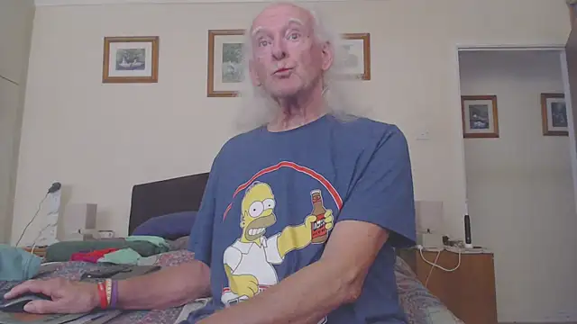 WaverlyKernow online show from April 21, 2026, 1:06 pm