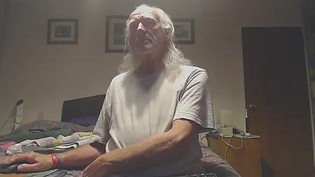 WaverlyKernow online show from April 25, 2026, 7:11 pm